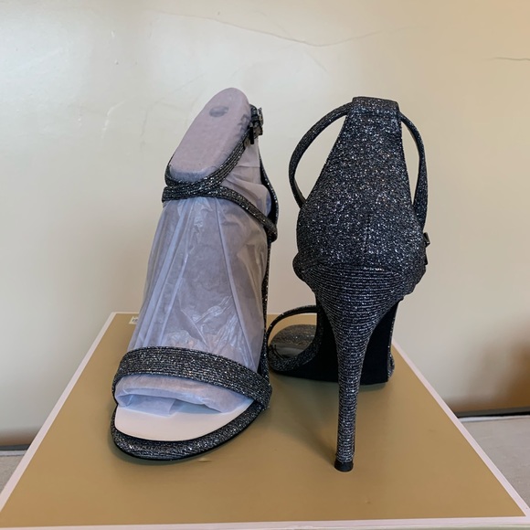 Michael Kors Antonia Sandal Heel - Picture 1 of 4